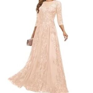 Elegant Lace Evening Gown